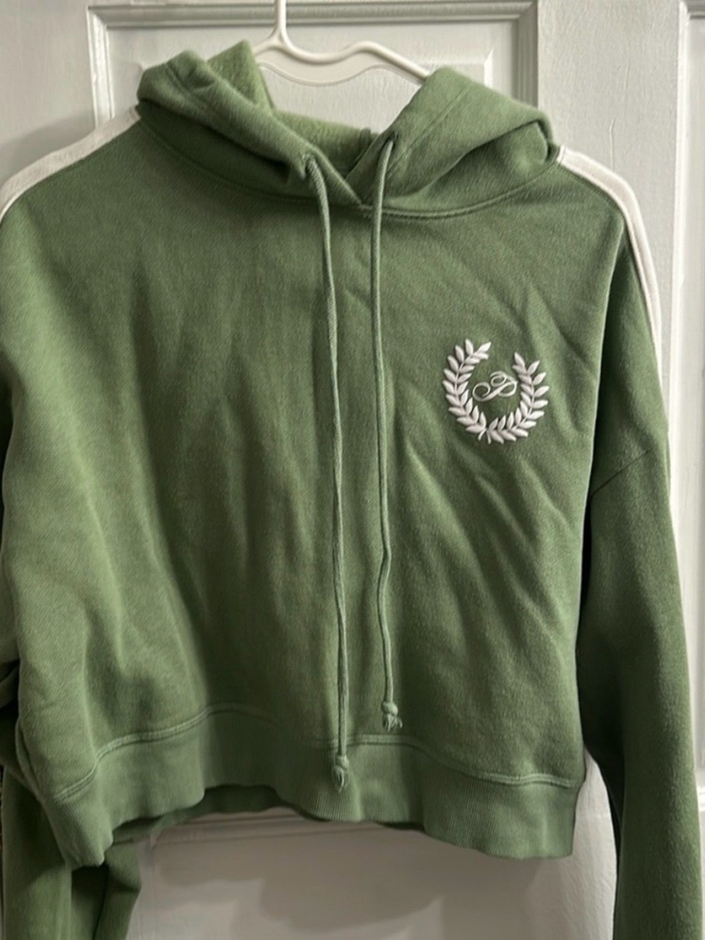 PINK Victoria's Secret Olive Green Cropped Hoodie with White Trim Msz
